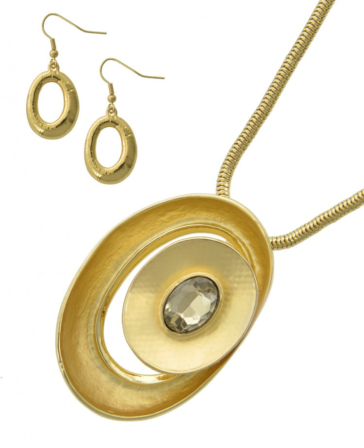 THE GLISTENING GOLDEN SUN NECKLACE SET