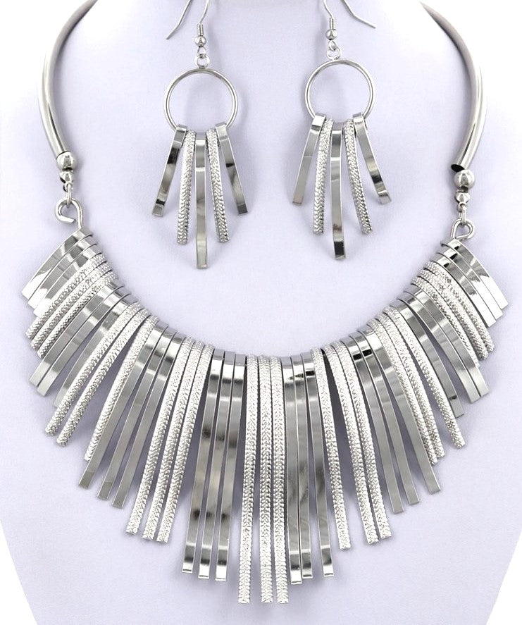 SILVER SENSATION NECKLACE SET