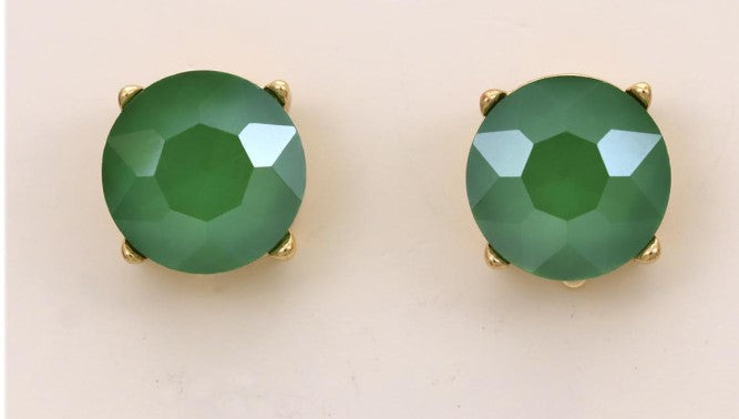 GREEN GLASS ROUND STUD EARRING SET