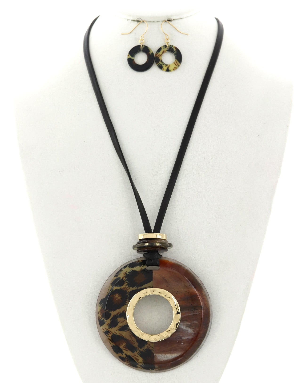 Animal Print Acrylic Leatherette Pendant Necklace & Earring Set