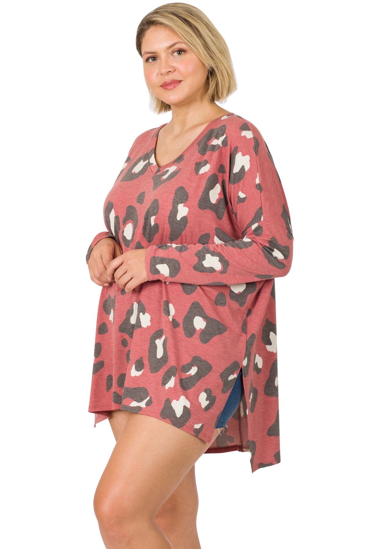 PLUS LEOPARD DOLMAN LONG SLEEVE HI-LOW HEM TOP